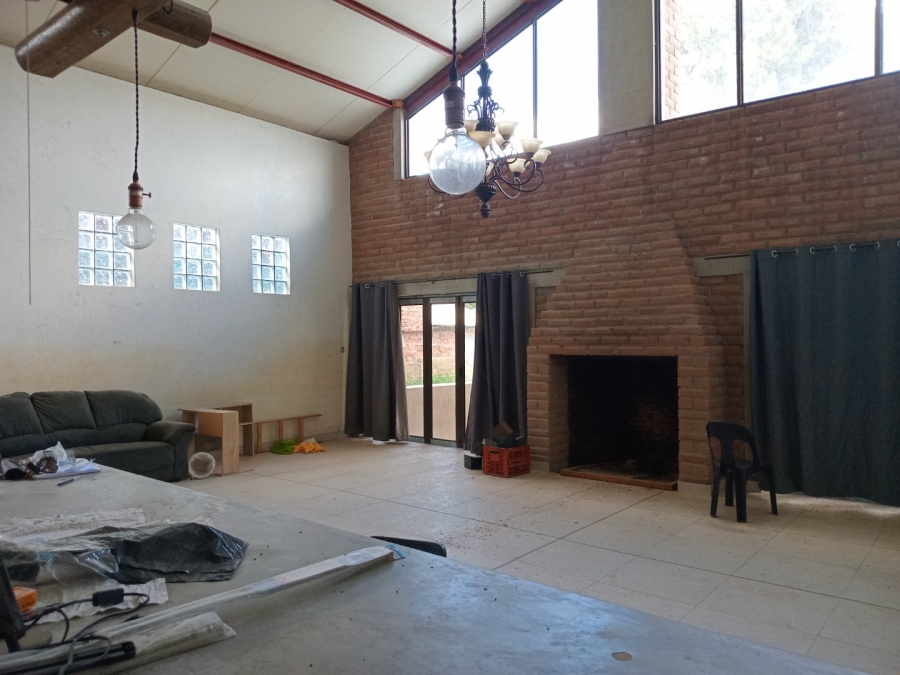 4 Bedroom Property for Sale in Bloemhof North West